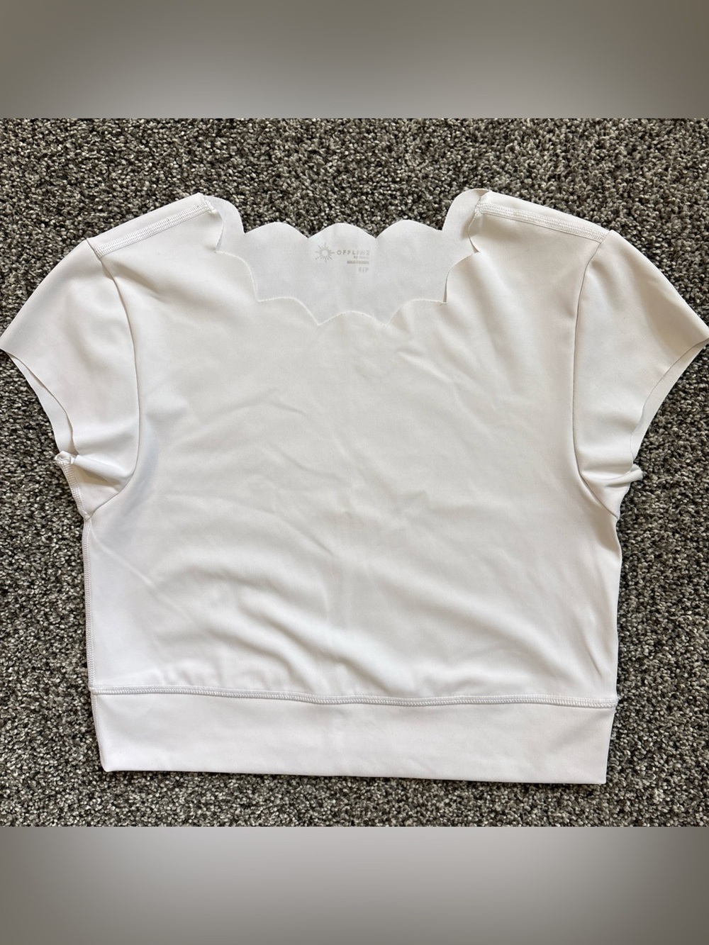Offline By Aerie White Crop Top Scalloped Neckline Size Small Short Cap Sleeves